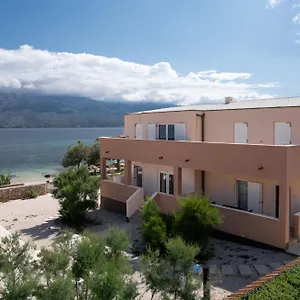 apartments-mely.hotelinzadar.com/